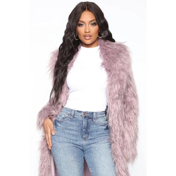 GORGOEUS Lavender Faux Fur Long Coat - Picture 3 of 7